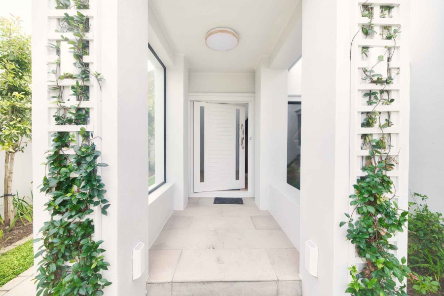 6 Bedroom Property for Sale in Hermanus Heights Western Cape